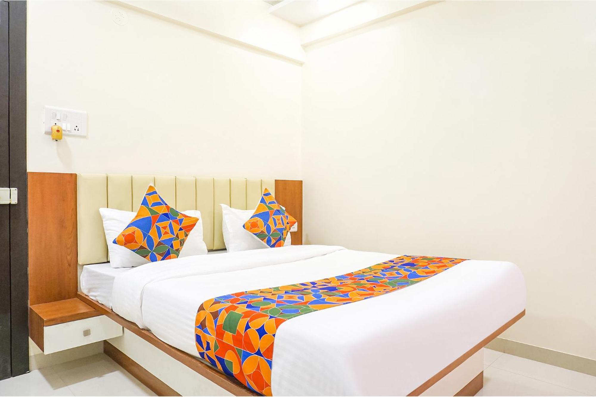 Fabhotel Majestic Luxurious - Nr Rajaram Bhiku Pathare Stadium Пуне Екстер'єр фото