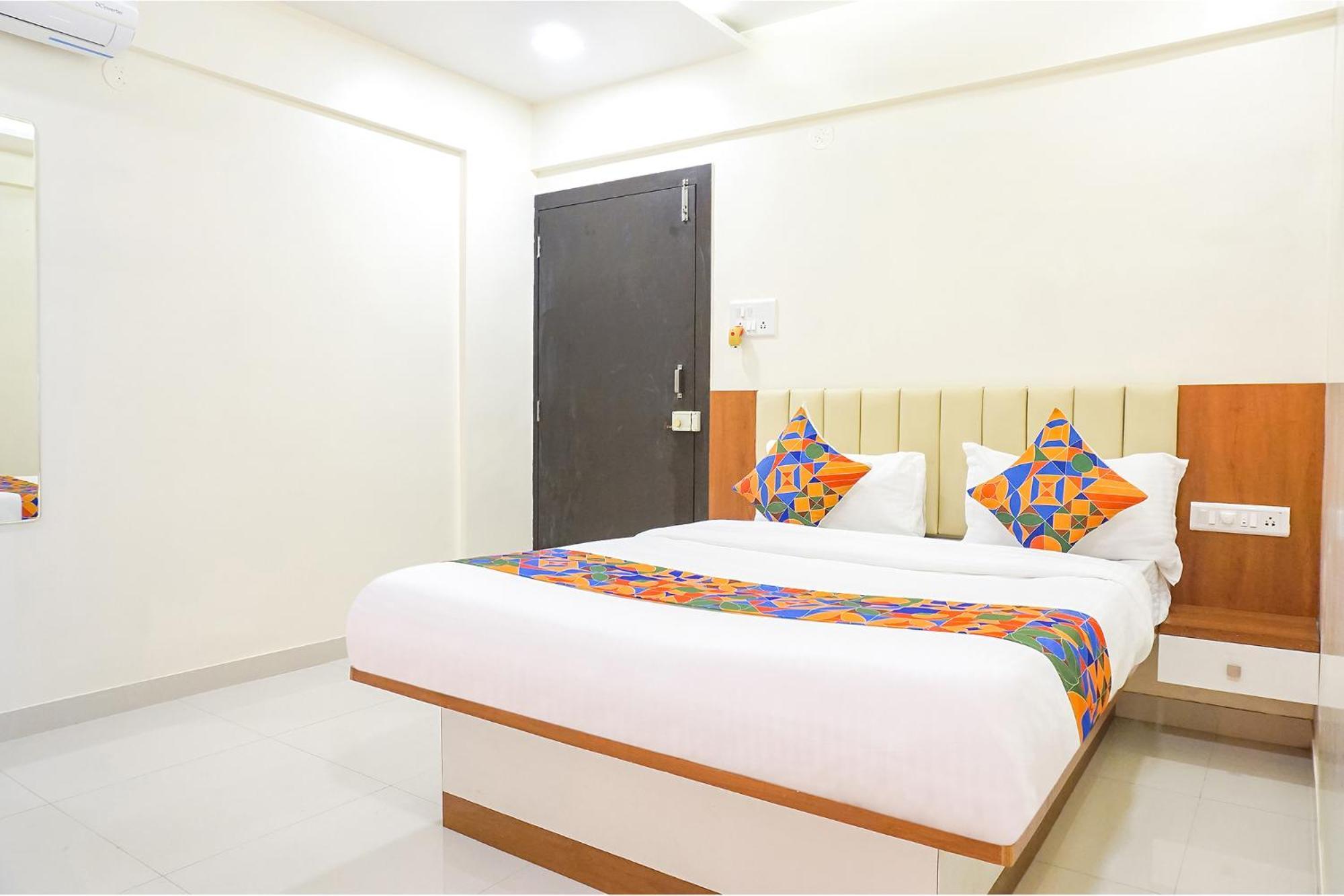 Fabhotel Majestic Luxurious - Nr Rajaram Bhiku Pathare Stadium Пуне Екстер'єр фото